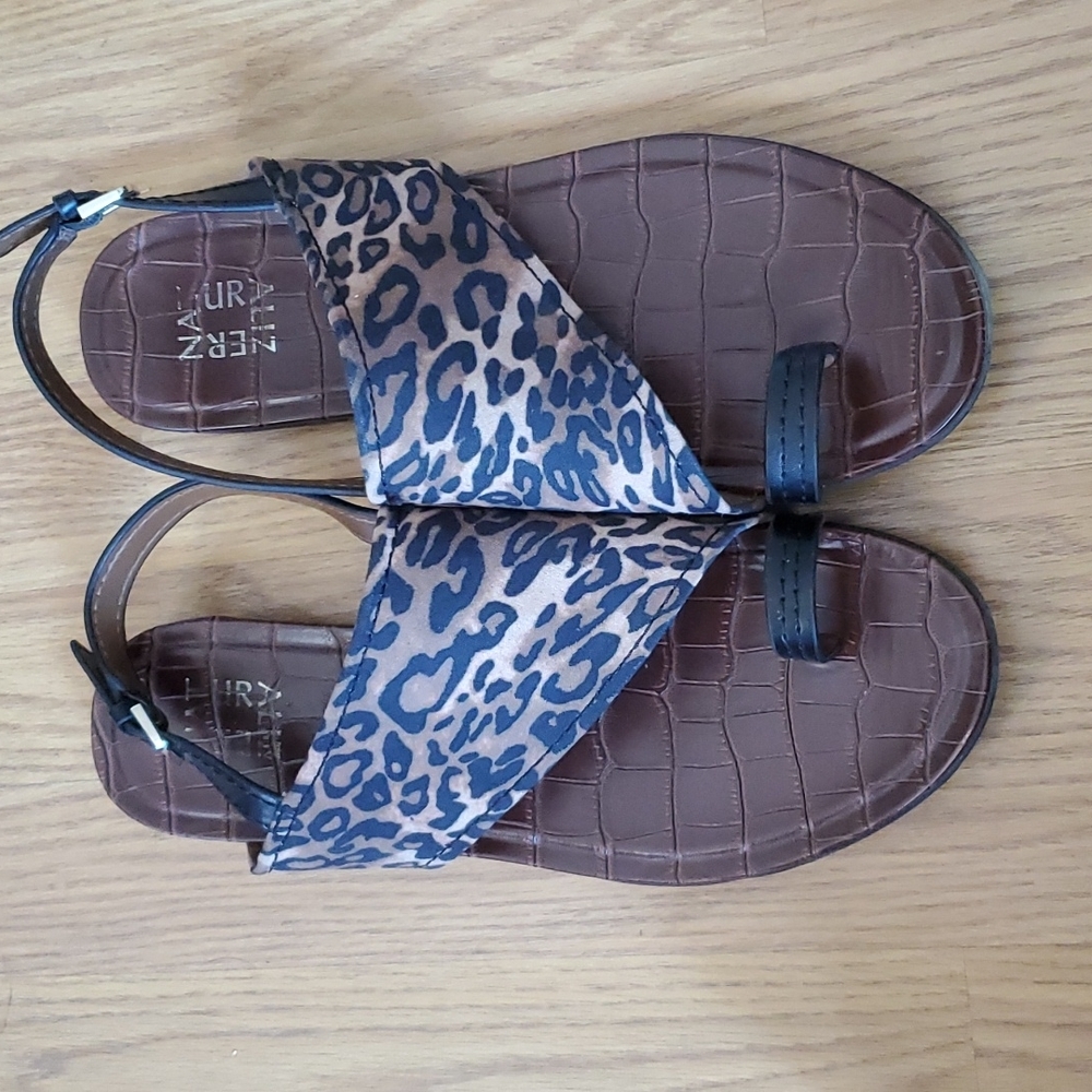 Naturalizer Seanna Leopard Print Slingback Sandals Size 11